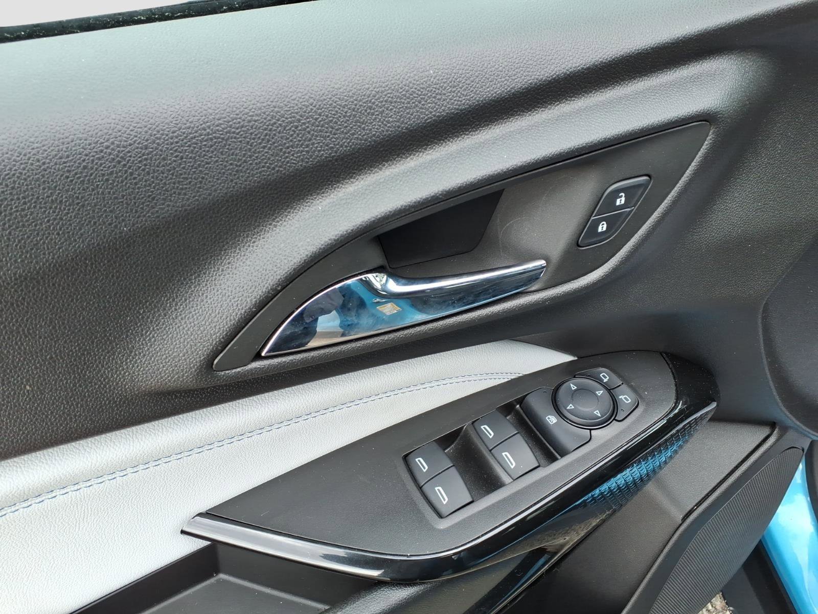 Certified 2025 Chevrolet Trax LT w/ LT Convenience Package image 16