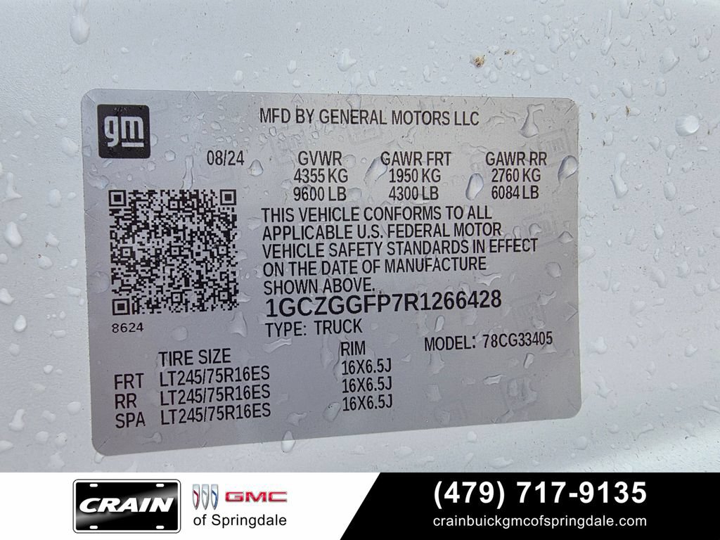 Used 2024 Chevrolet Express 3500 w/ Driver Convenience Package RWD image 30
