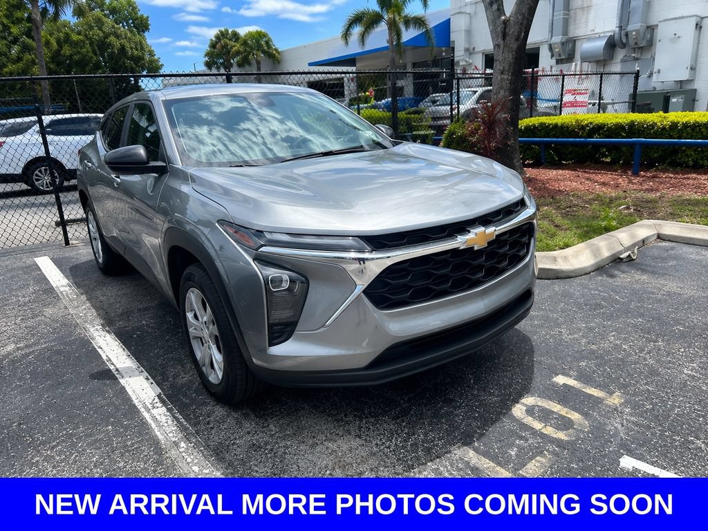 Used 2024 Chevrolet Trax LS