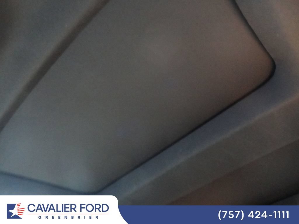 Used 2016 Ford Explorer XLT w/ Equipment Group 202A AWD/4WD image 15