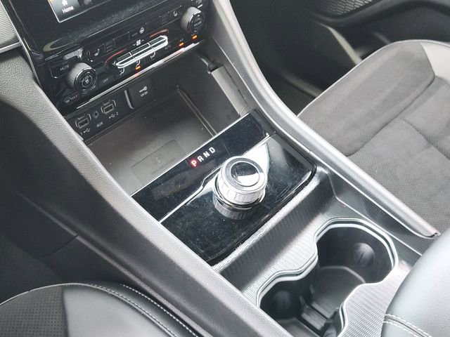 Certified 2025 Jeep Grand Cherokee L Altitude RWD image 18