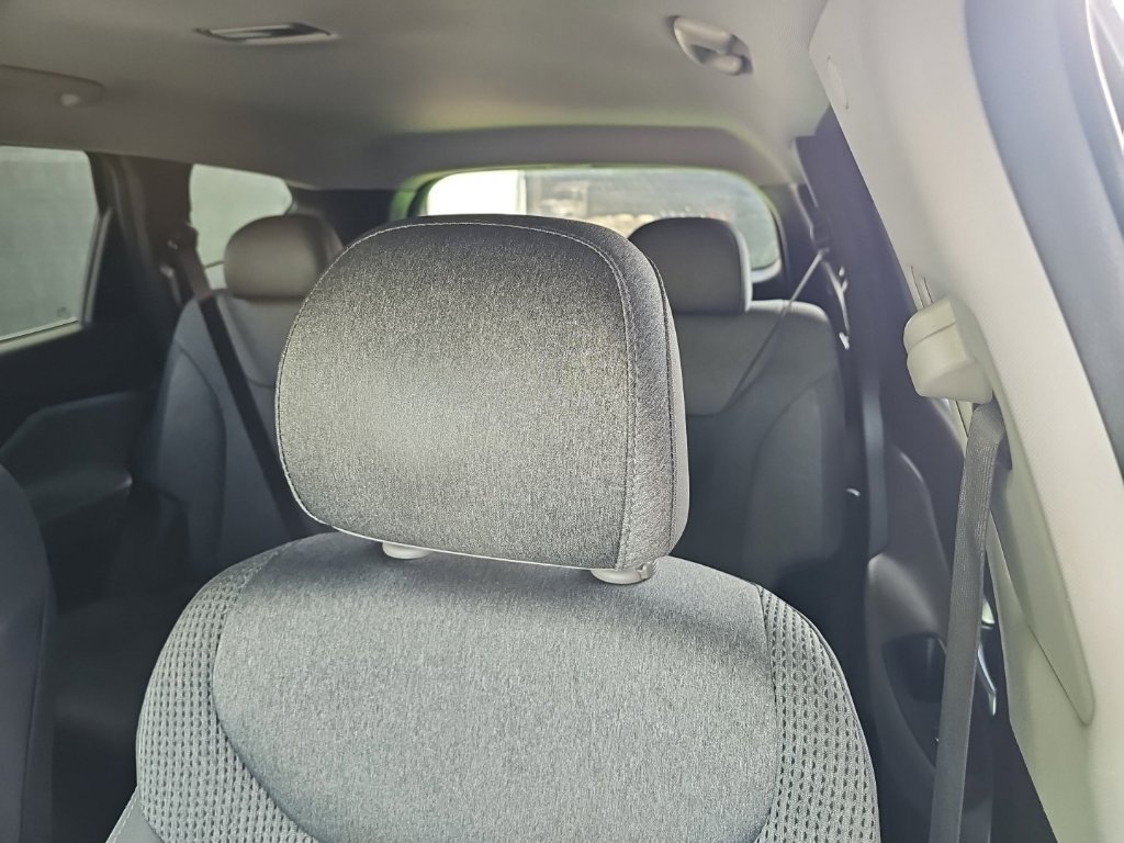Used 2019 Hyundai Santa Fe SEL FWD image 13