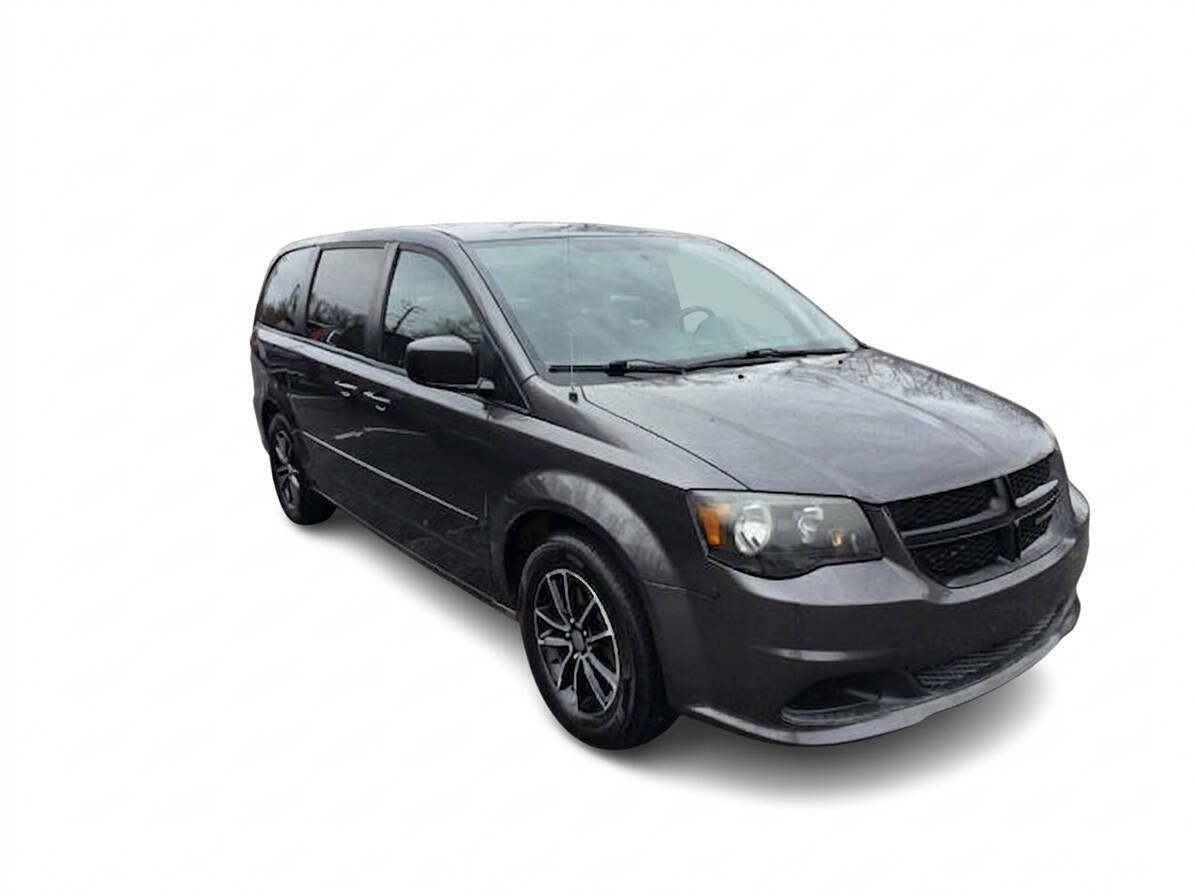 Used 2015 Dodge Grand Caravan SE w/ Quick Order Package 29E SE FWD image 3