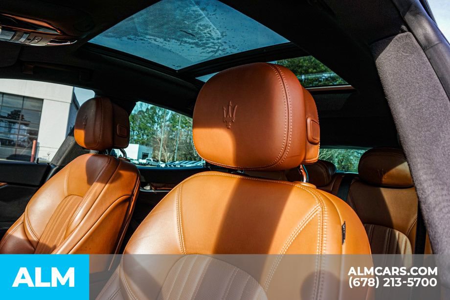 Used 2018 Maserati Levante GranLusso image 19