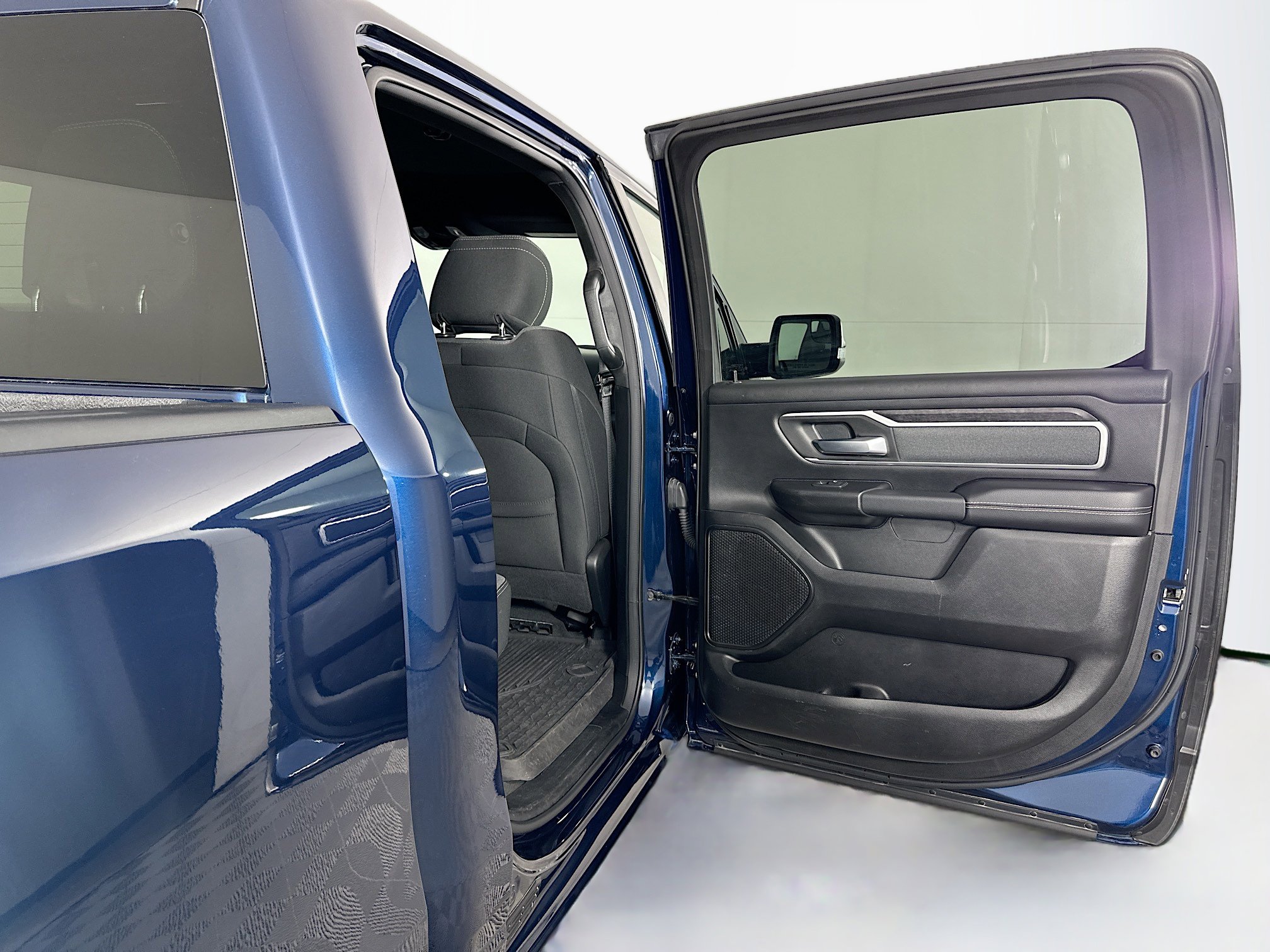 Used 2022 RAM 1500 Big Horn AWD/4WD image 28