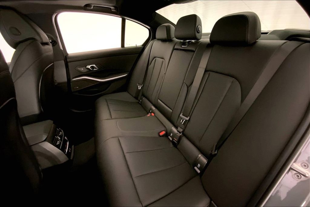 Certified 2025 BMW 330i xDrive Sedan w/ Premium Package image 14