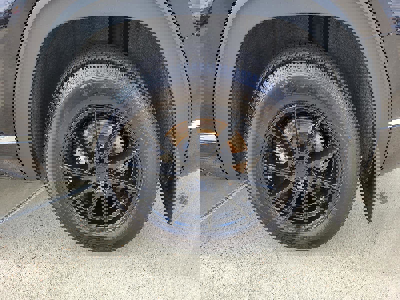 Used 2024 Volkswagen Atlas SEL Premium R-Line image 27