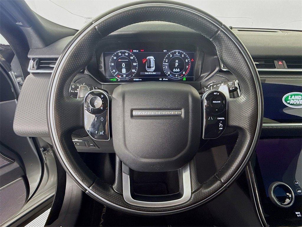 Used 2018 Land Rover Range Rover Velar R-Dynamic SE image 12