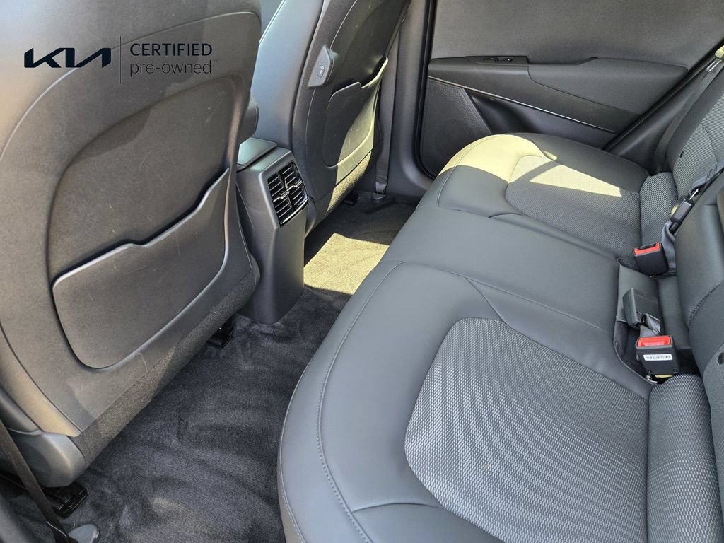 Certified 2024 Kia Niro Wind w/ Wind Preserve Package FWD image 12