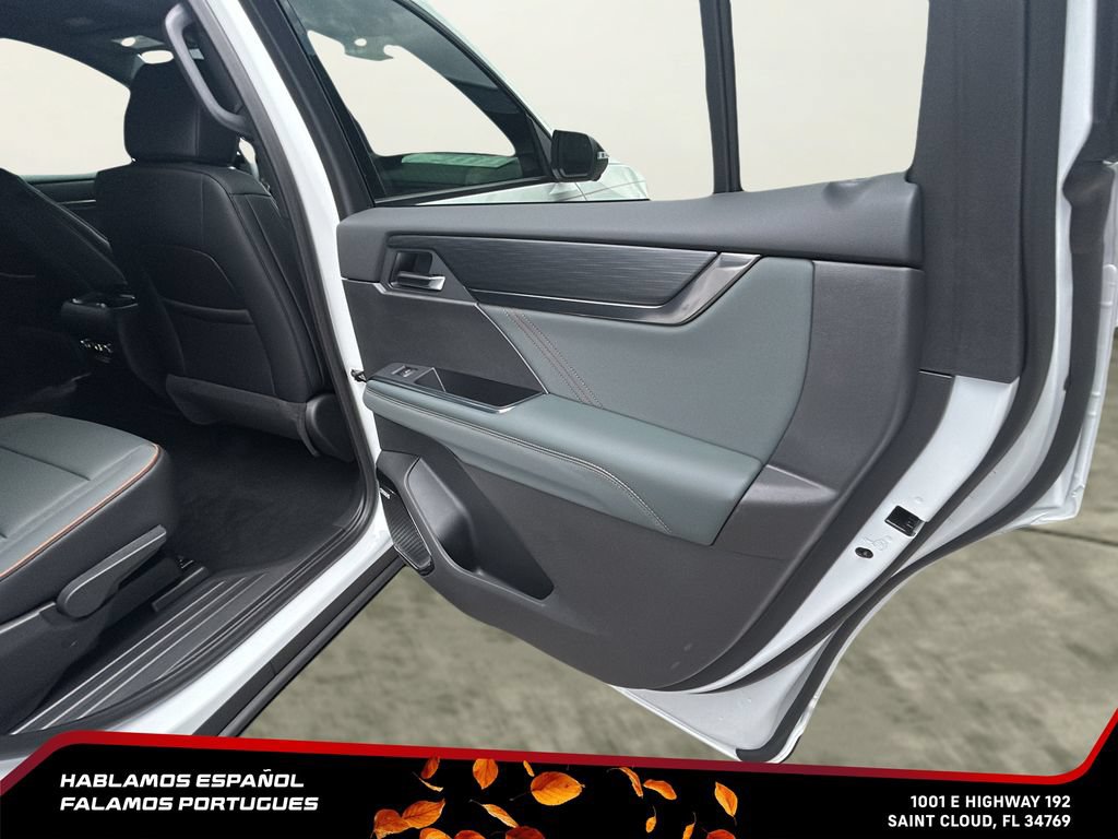 New 2026 GMC Acadia AT4 w/ Luxury Package AWD/4WD image 25