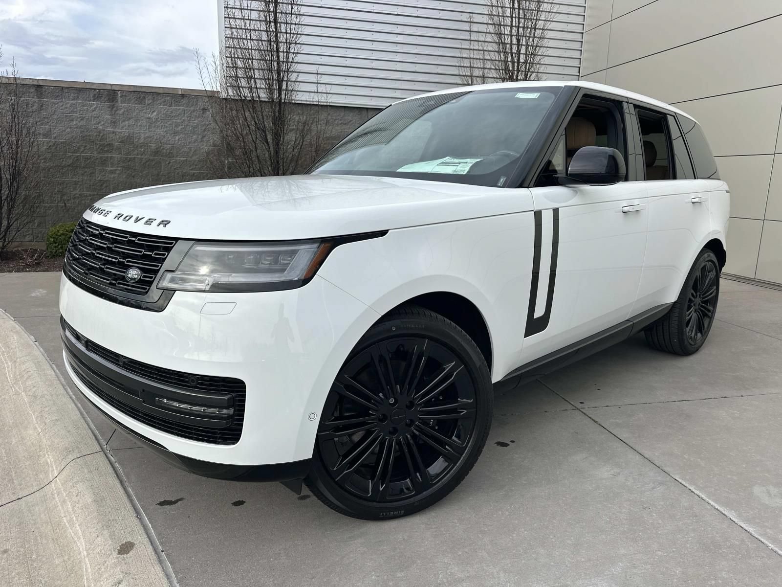 New 2026 Land Rover Range Rover SE AWD/4WD image 1