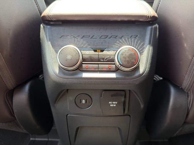 Used 2025 Ford Explorer Platinum w/ Ultimate Package AWD/4WD image 21