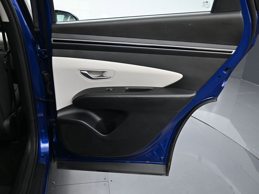 Used 2022 Hyundai Tucson SE image 36