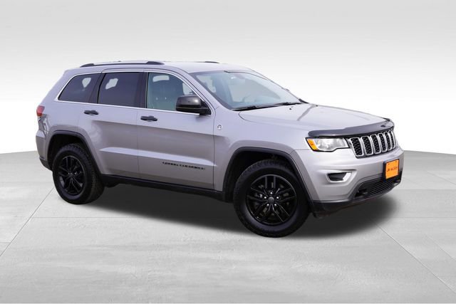 Certified 2020 Jeep Grand Cherokee Laredo w/ Quick Order Package 2BN North image 2