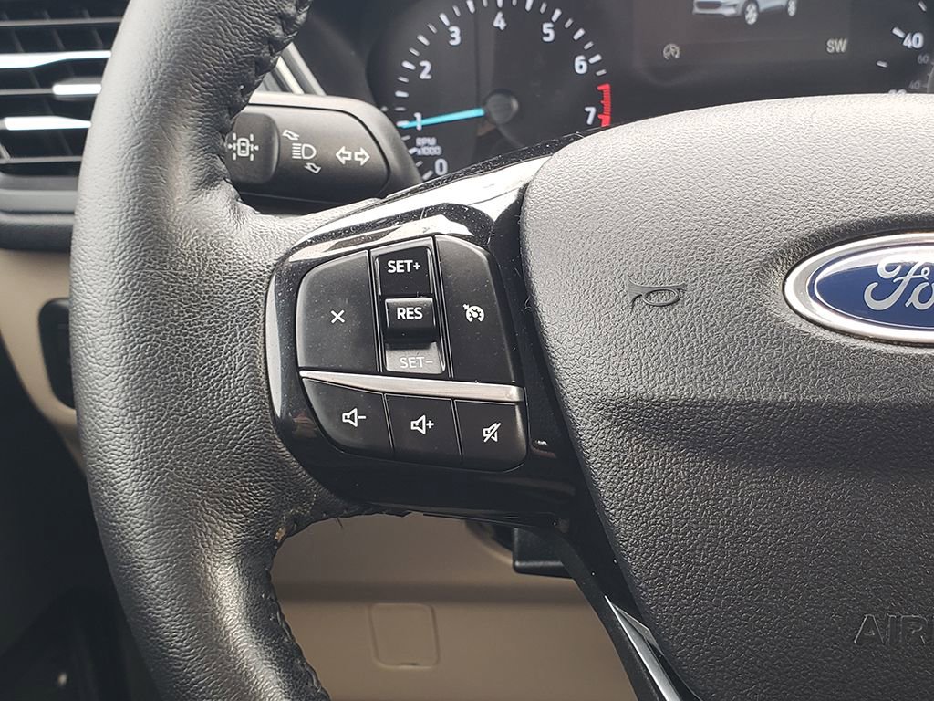 Certified 2021 Ford Escape SEL image 25