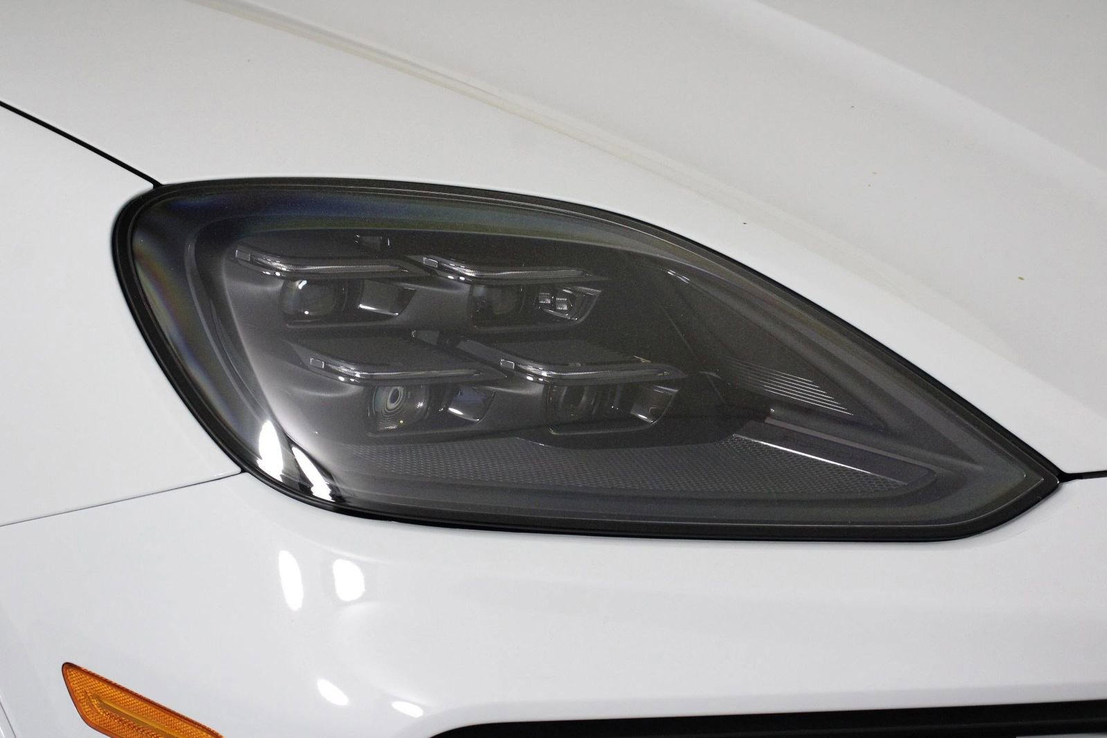 Certified 2025 Porsche Cayenne GTS image 28