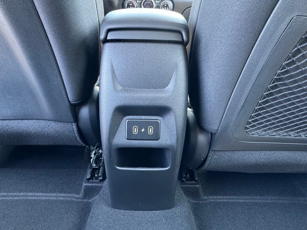 Used 2026 Hyundai Venue SEL FWD image 12