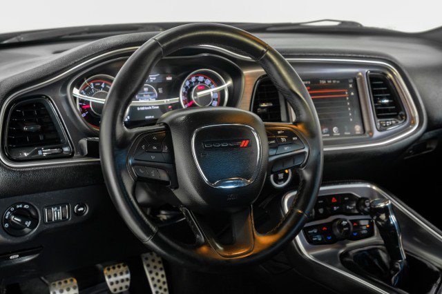 Used 2015 Dodge Challenger R/T Scat Pack RWD image 13