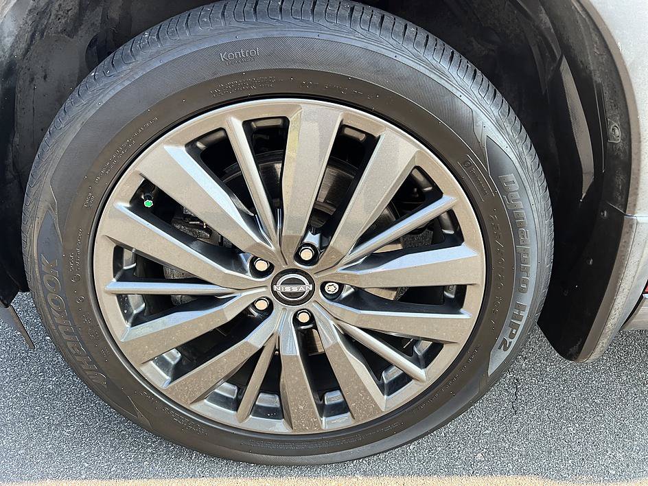 Used 2022 Nissan Pathfinder SL w/ SL Premium Package FWD image 9