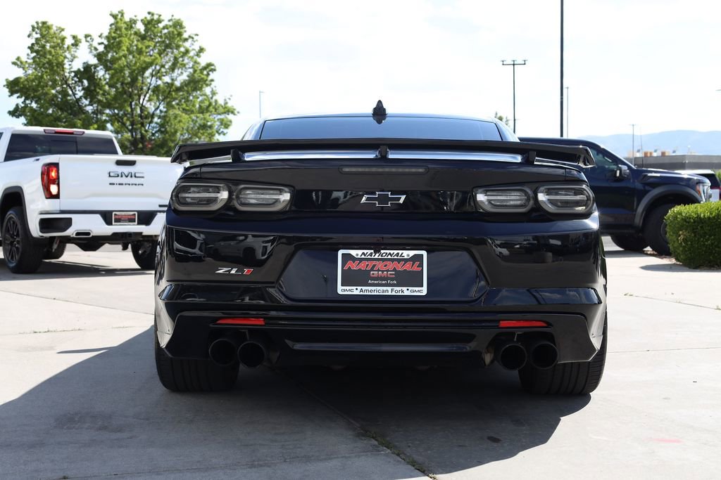 Used 2021 Chevrolet Camaro ZL1 RWD image 5