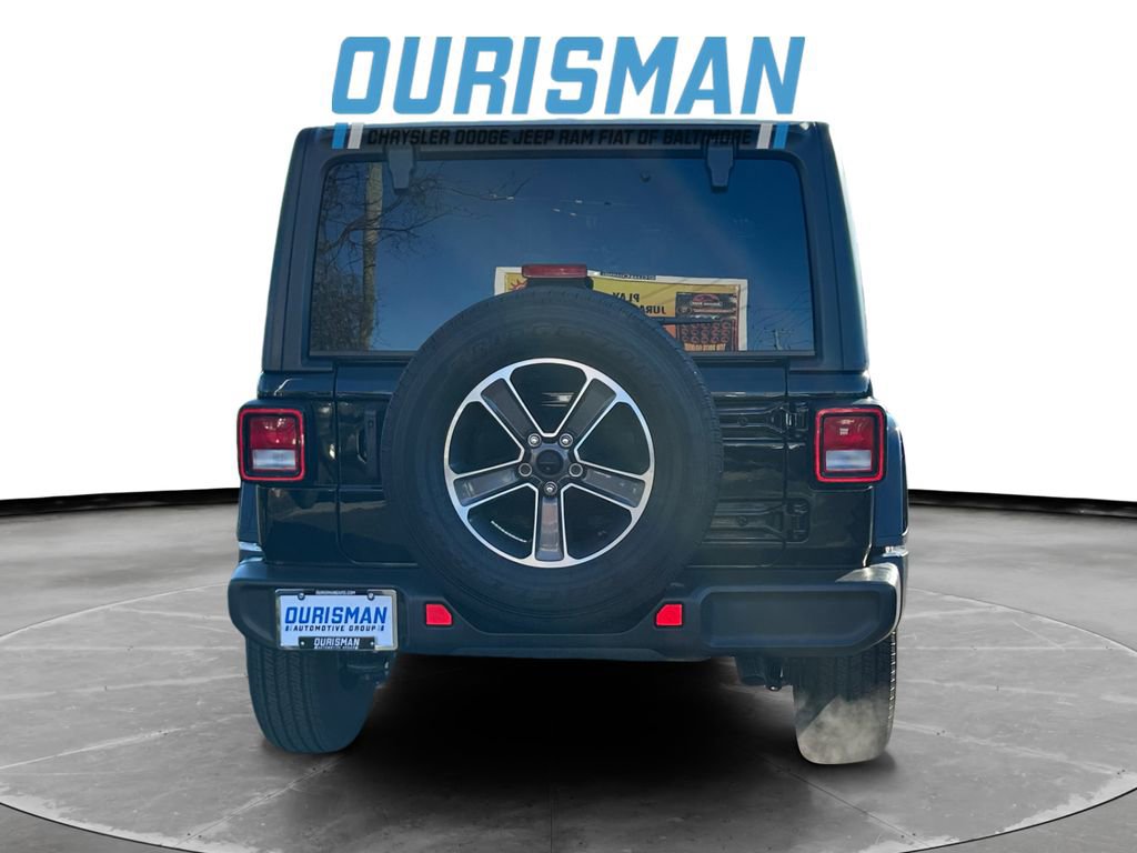 Used 2023 Jeep Wrangler Sahara image 5