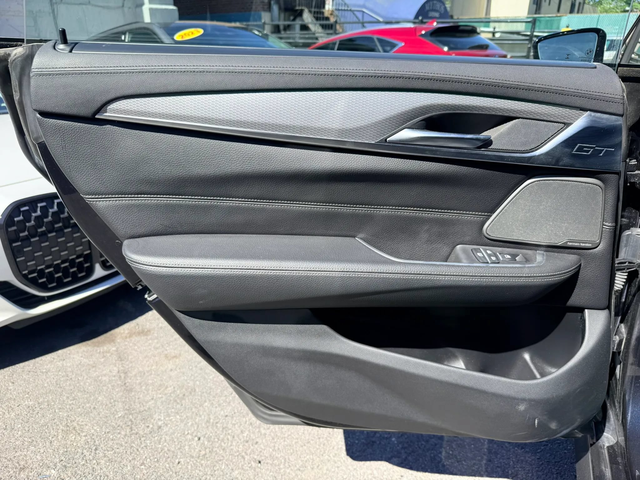 Used 2018 BMW 640i Gran Turismo xDrive AWD/4WD image 12