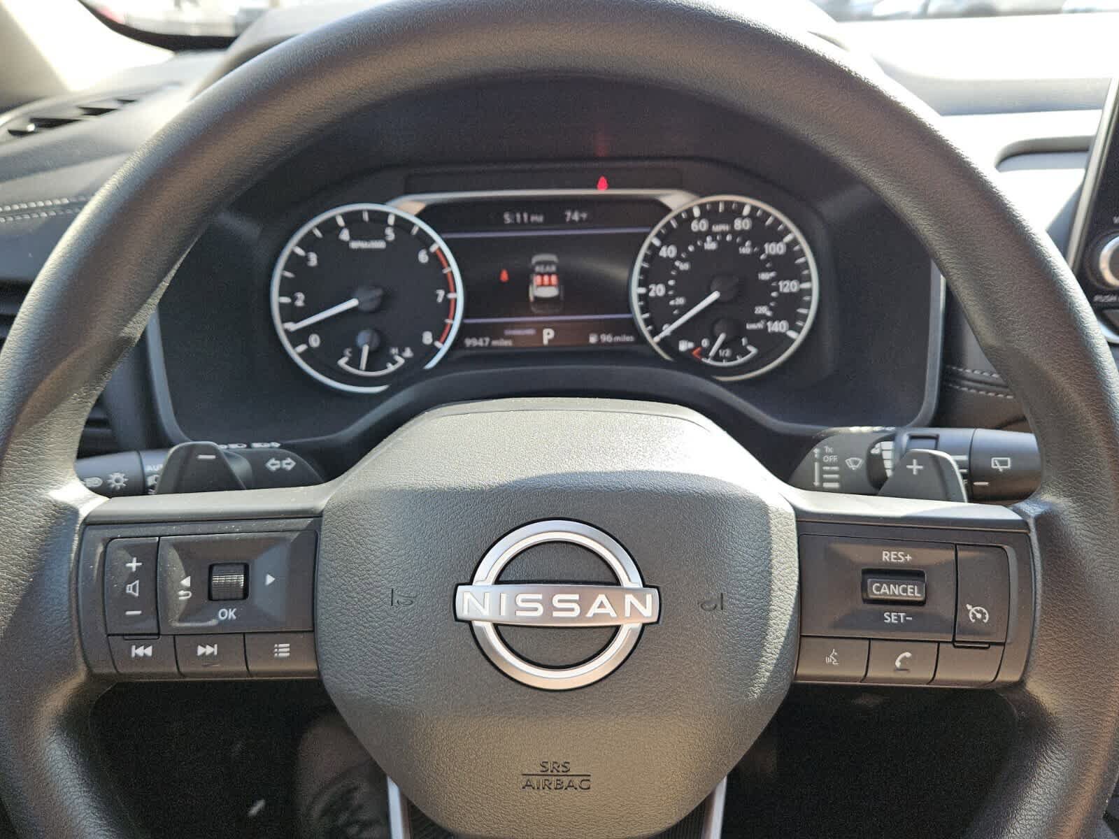 Used 2025 Nissan Rogue S FWD image 11