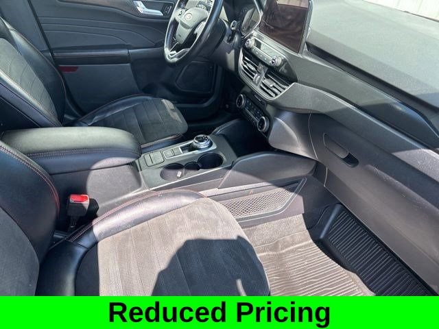 Used 2022 Ford Escape SEL w/ SEL Stealth AWD Package image 40