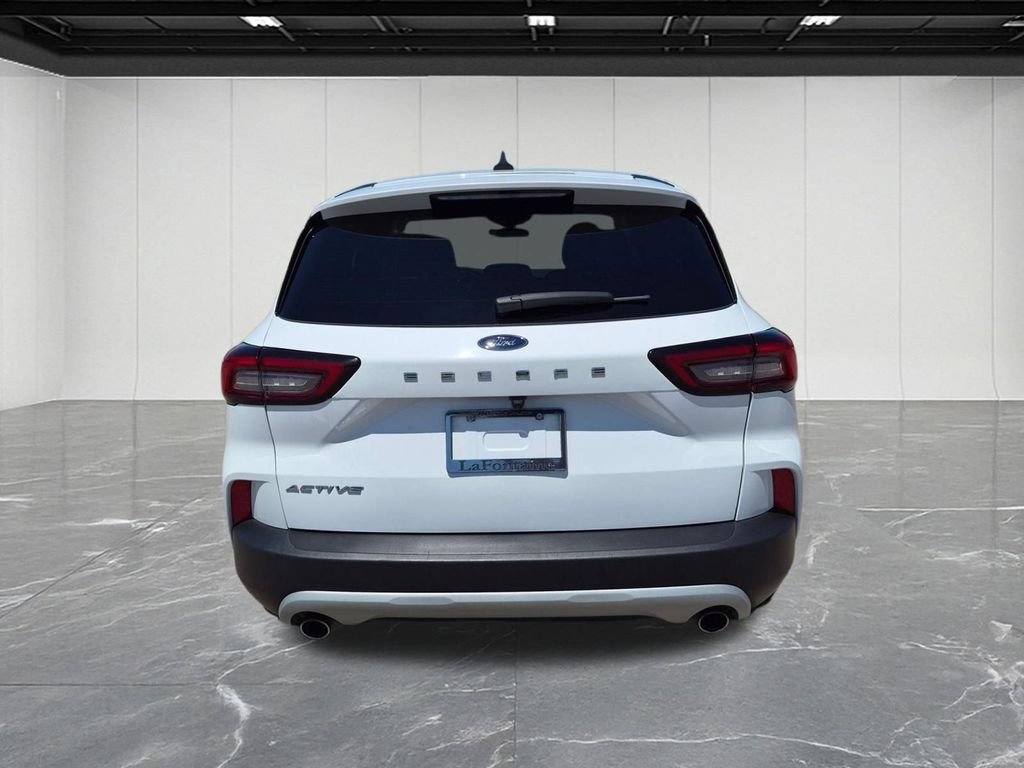 Used 2023 Ford Escape Active FWD image 4