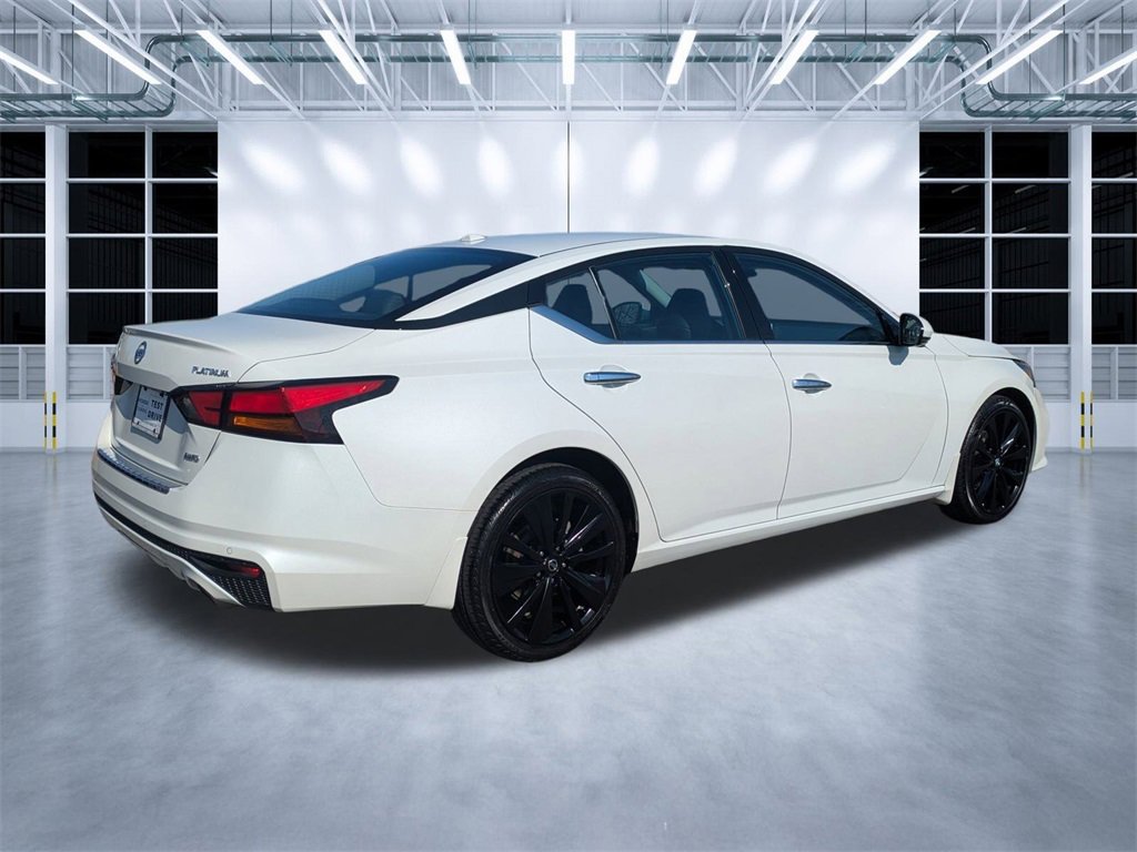 Used 2021 Nissan Altima 2.5 Platinum image 3