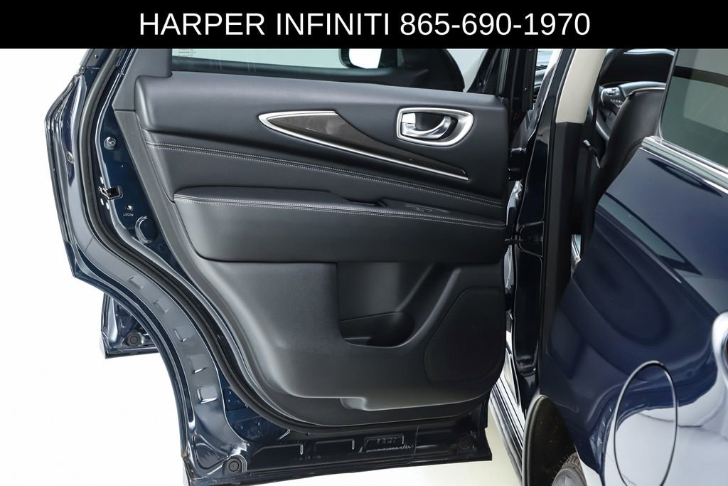 Used 2017 INFINITI QX60 Luxe w/ Premium Plus Package AWD/4WD image 18