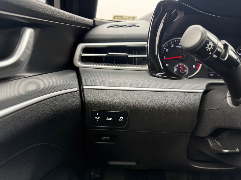 Used 2023 Kia K5 GT-Line image 25