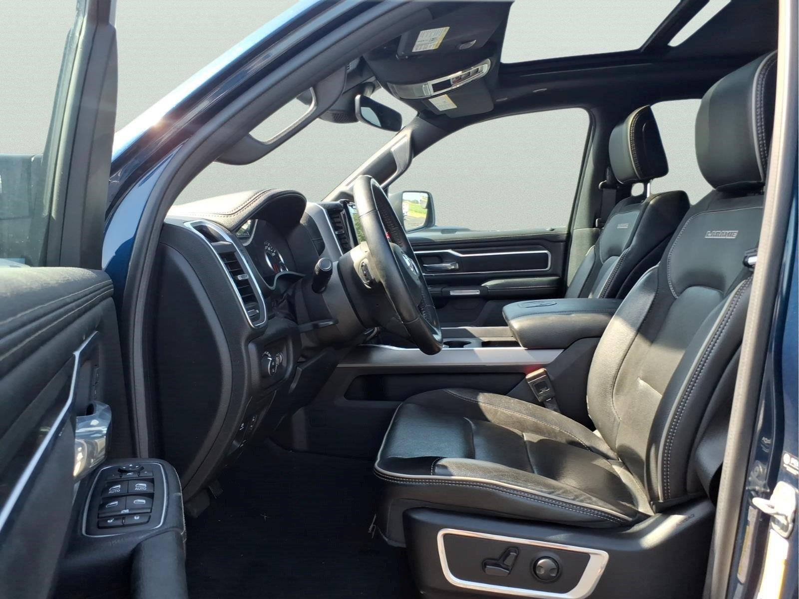 Used 2023 RAM 1500 Laramie AWD/4WD image 17