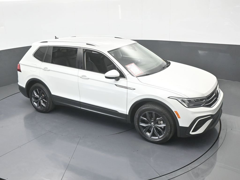 Used 2023 Volkswagen Tiguan SE image 53