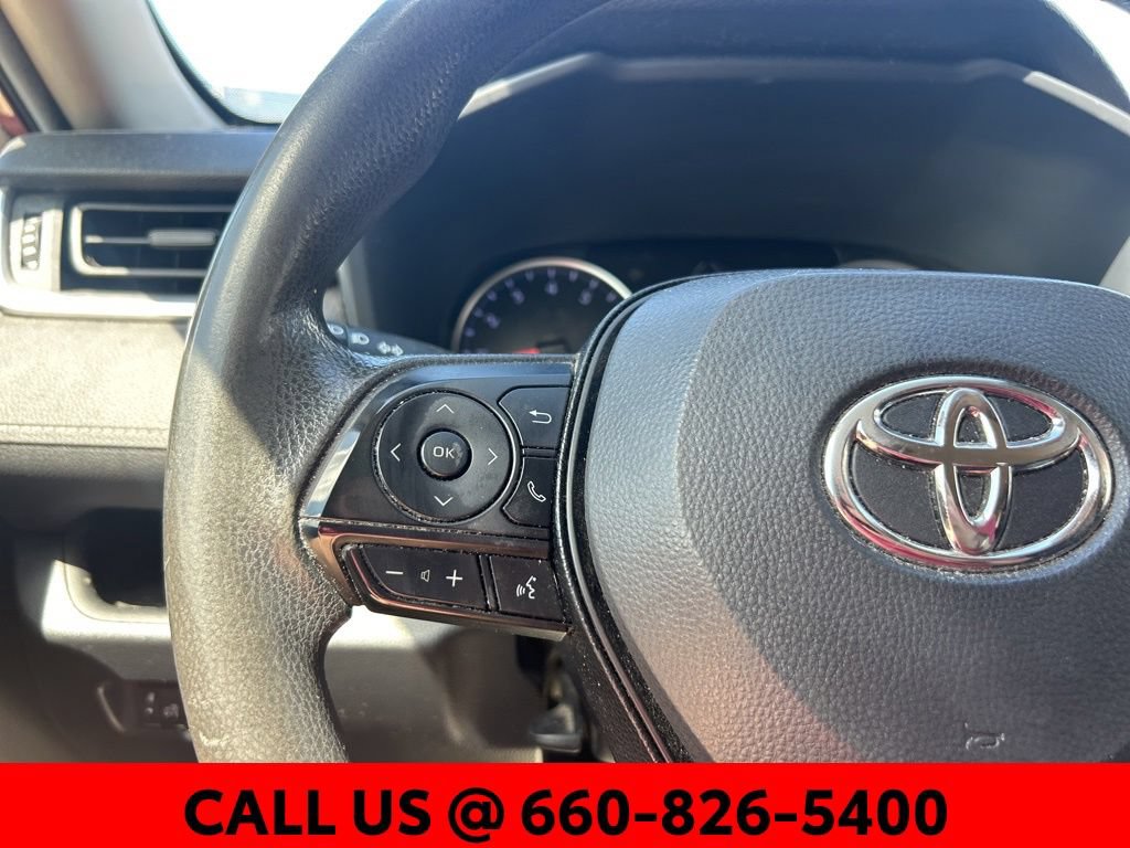 Used 2019 Toyota RAV4 LE w/ All Weather Liner Package AWD/4WD image 13