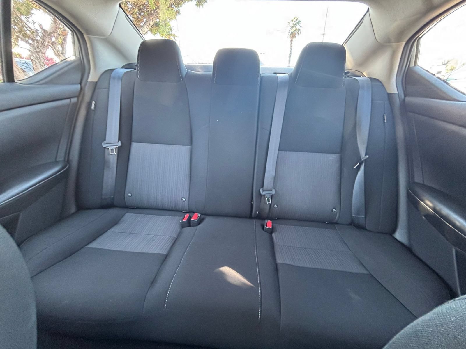 Used 2025 Nissan Sentra SV FWD image 37