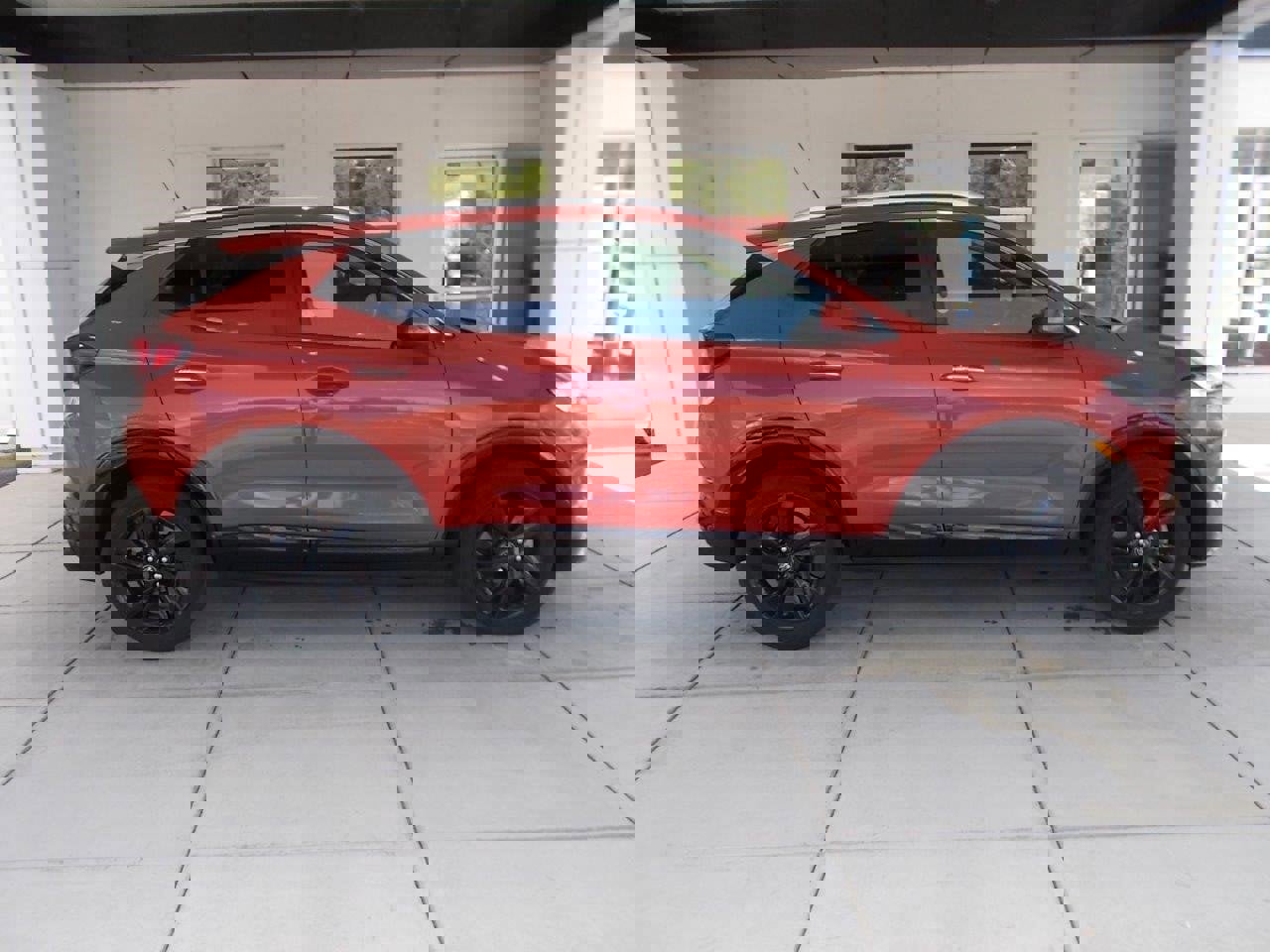 Used 2024 Buick Encore GX Sport Touring w/ Comfort Package image 2