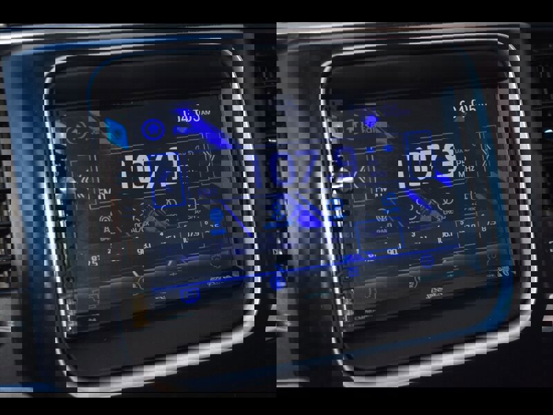 Used 2015 RAM 2500 SLT image 10