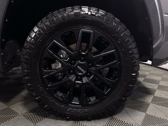 Used 2022 Toyota Tundra SR5 AWD/4WD image 11