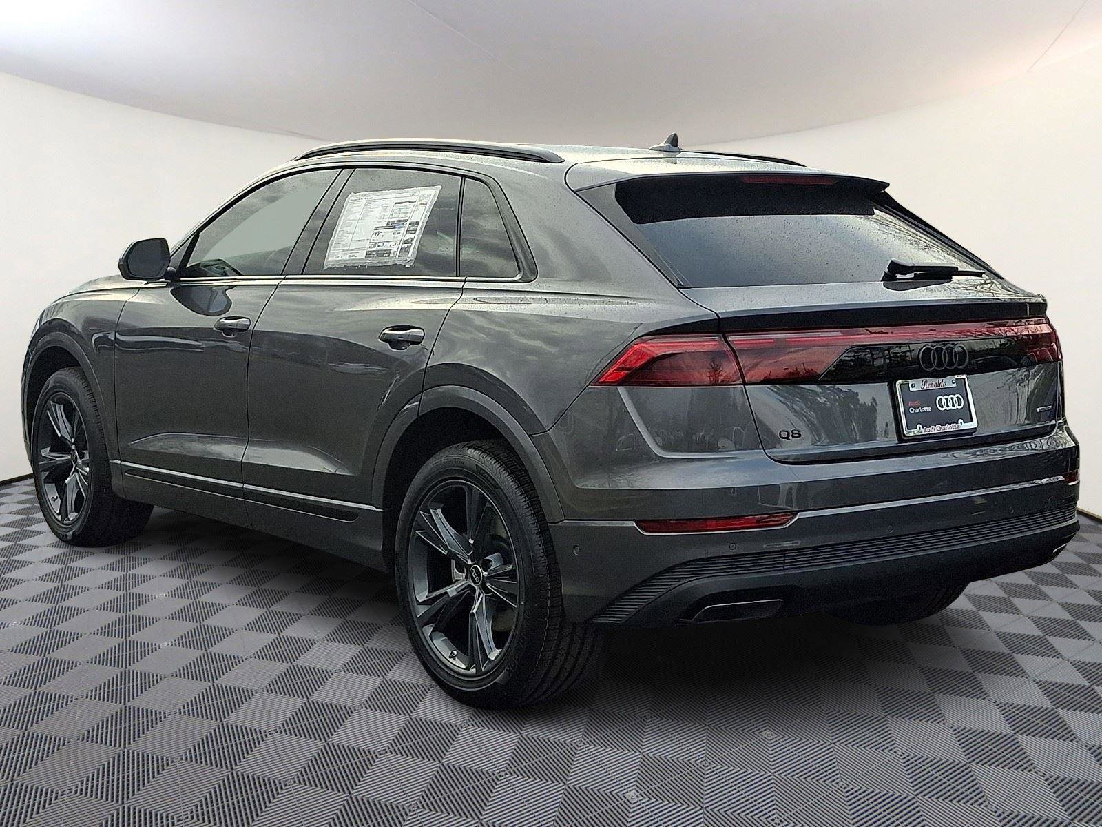 New 2026 Audi Q8 Premium image 4