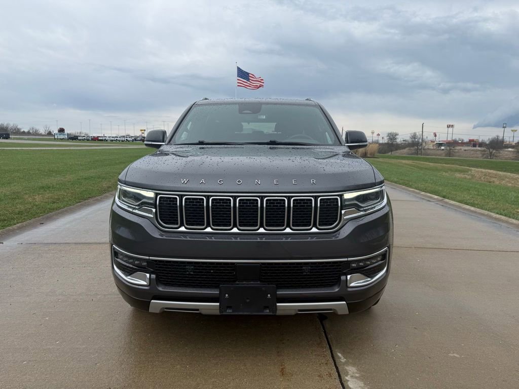 Used 2024 Jeep Wagoneer Series II w/ Flexible Seating Group image 10