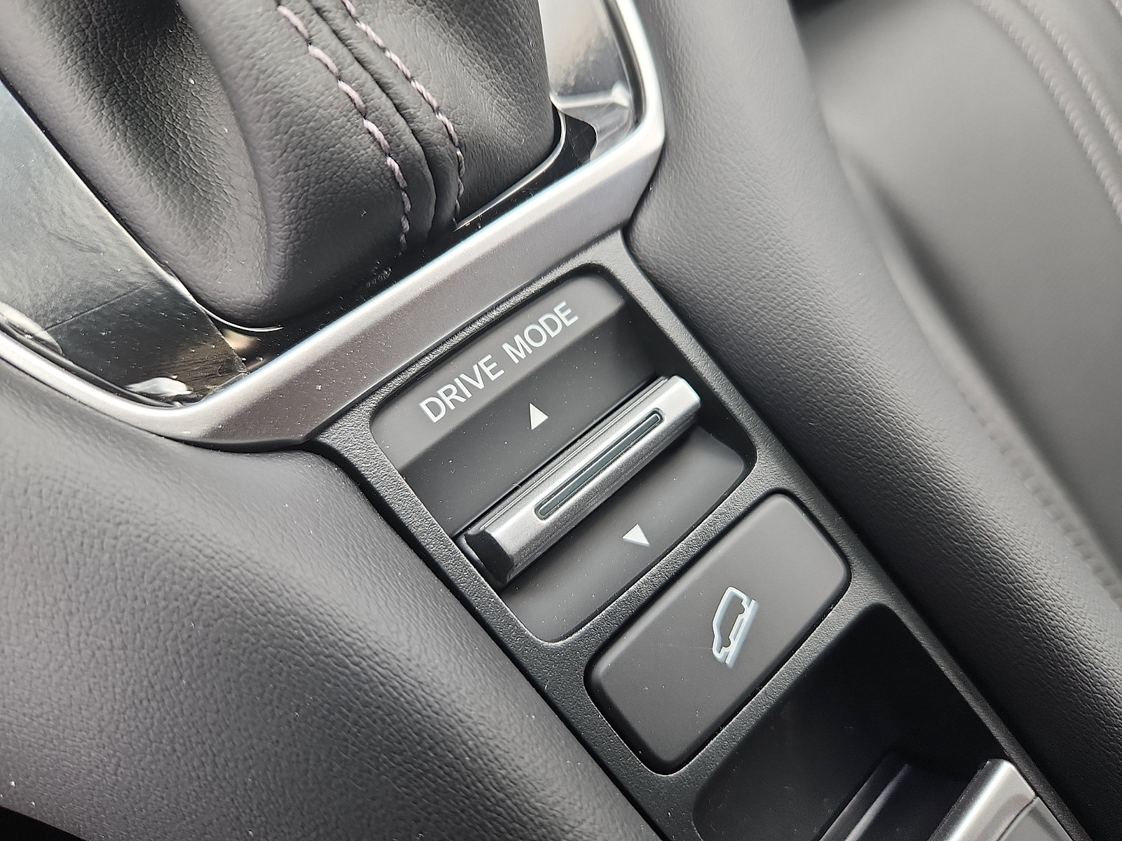 New 2026 Honda HR-V EX-L image 15
