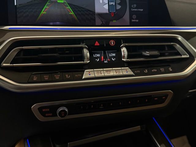 Used 2021 BMW X5 M50i w/ Premium Package image 30