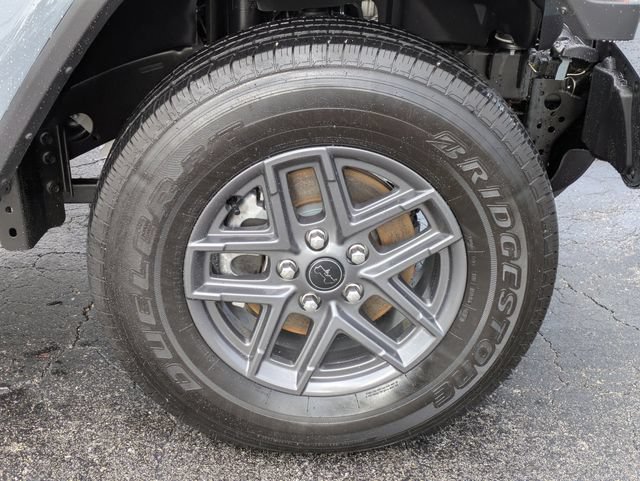 Used 2025 Jeep Gladiator Sport AWD/4WD image 7