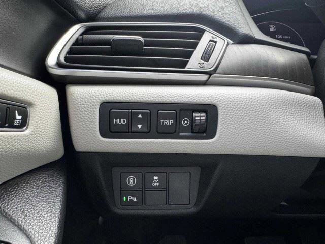 Used 2018 Honda Accord Touring image 22