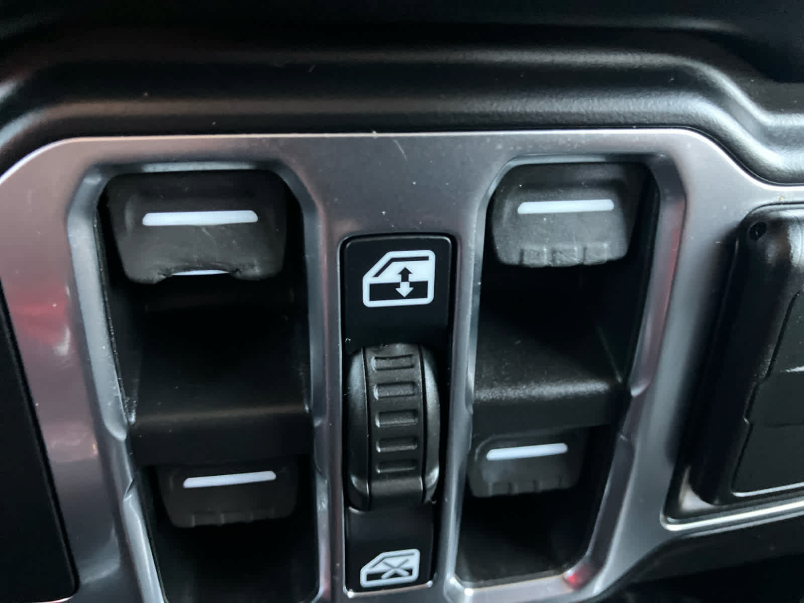 Used 2022 Jeep Wrangler Unlimited Sport AWD/4WD image 28