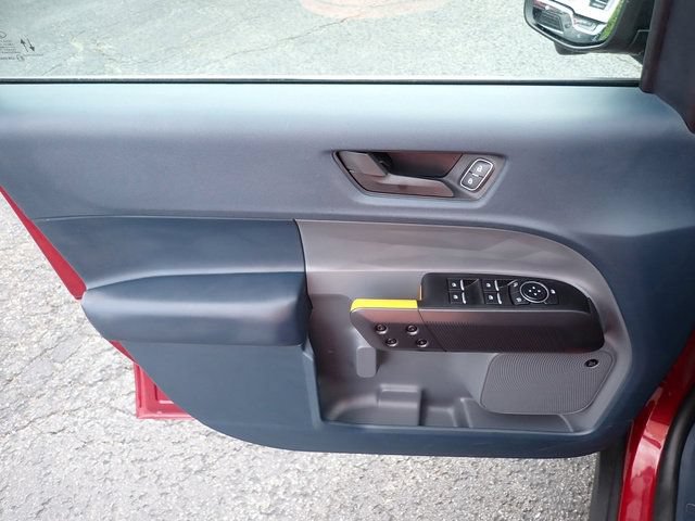 Certified 2025 Ford Maverick Tremor AWD/4WD image 21