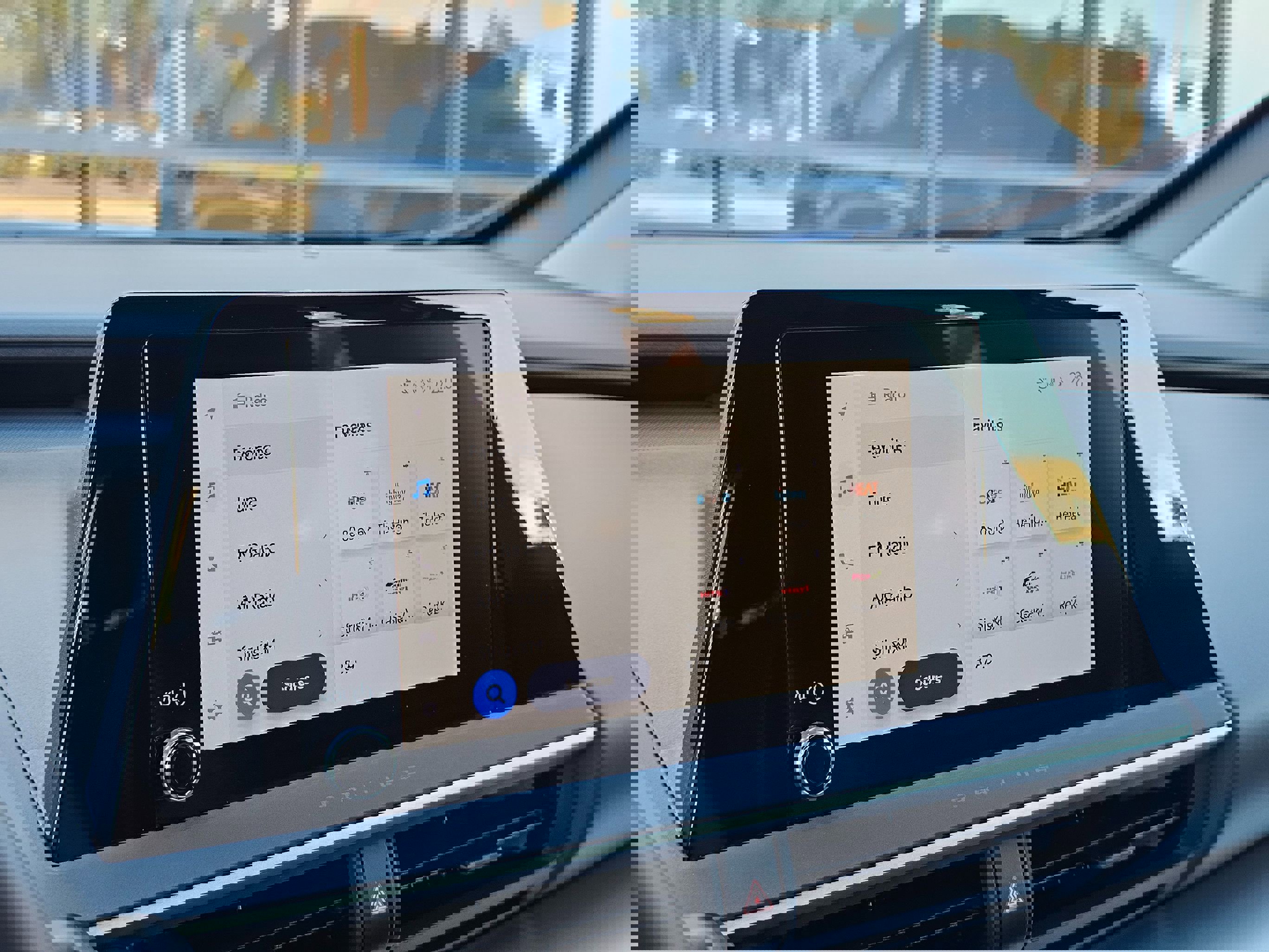 Used 2023 Toyota Prius LE image 34