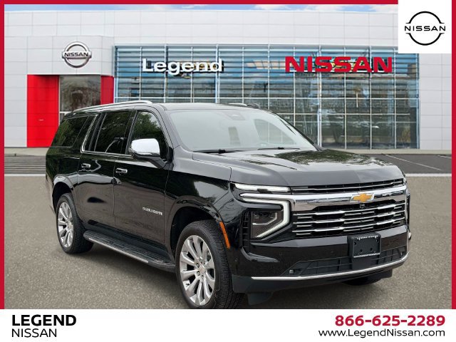 Used 2025 Chevrolet Suburban Premier AWD/4WD image 1