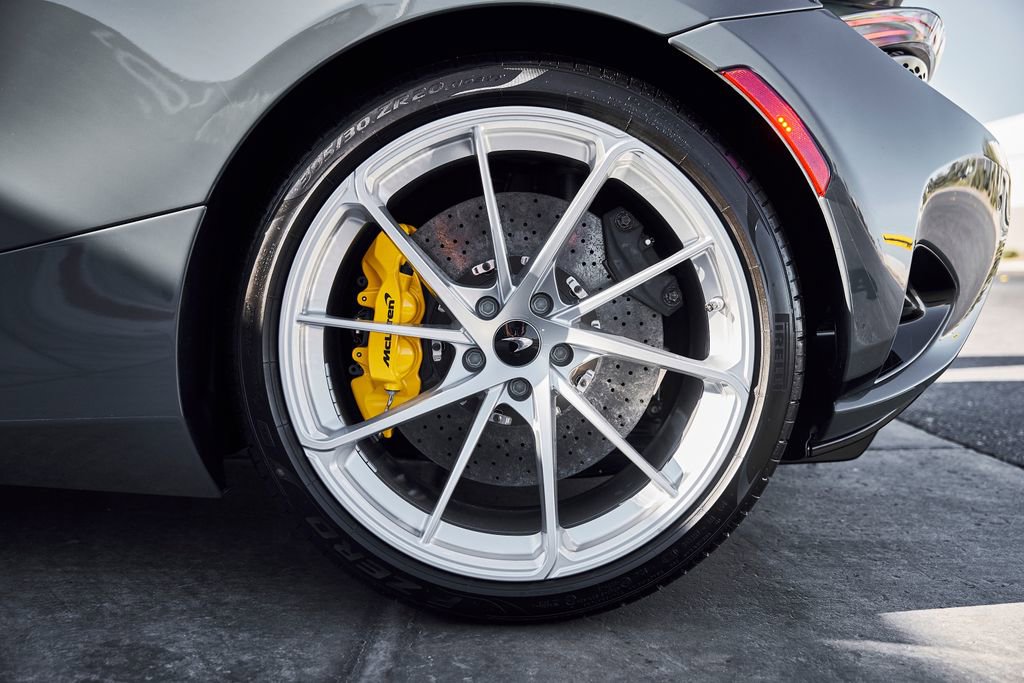 Used 2026 McLaren 750S Spider image 28